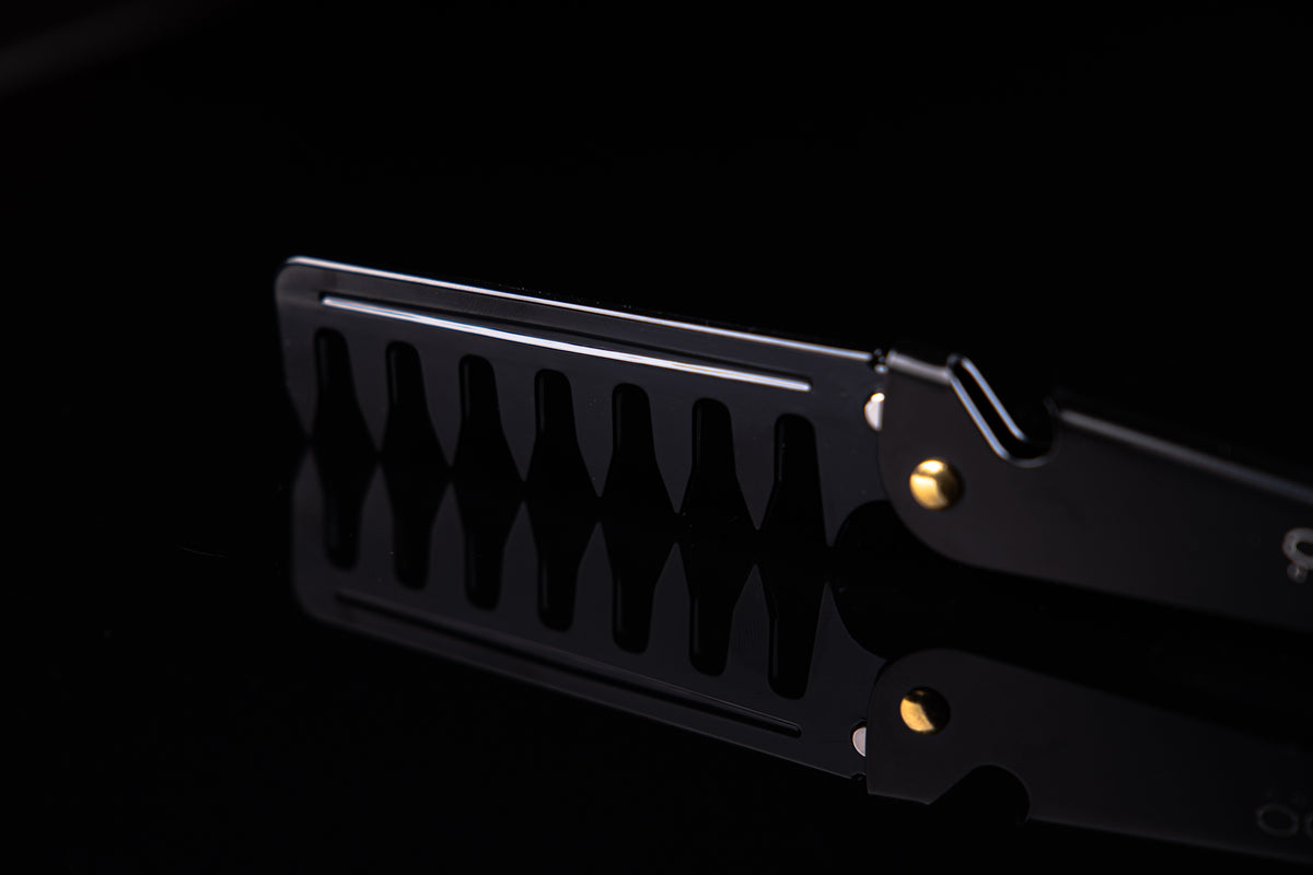 Octyl Fold Comb